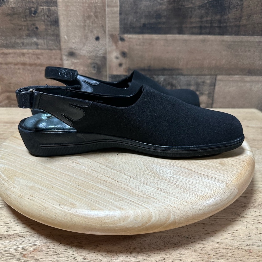 SoftWalk Black Mules - Picture 5 of 9